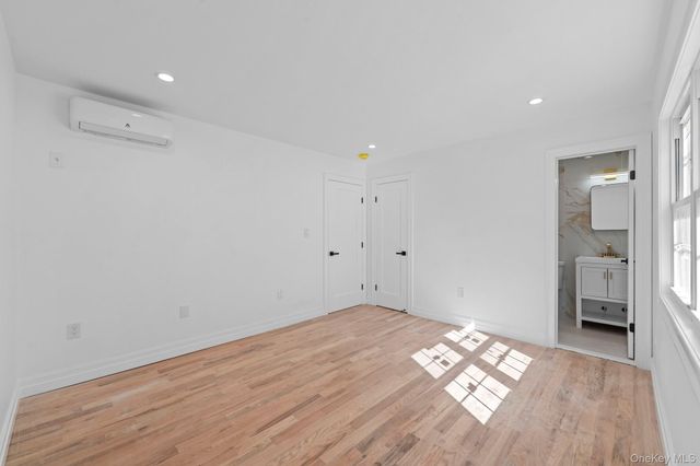 14590 226th Street, Springfield Gardens, NY 11413