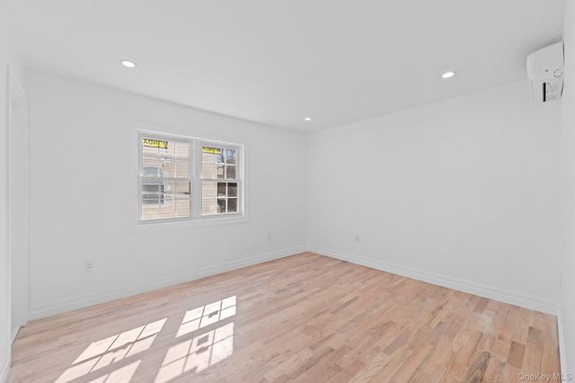 14590 226th Street, Springfield Gardens, NY 11413