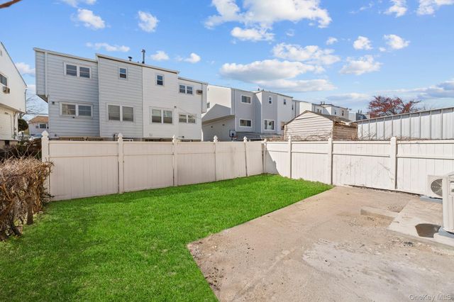 14590 226th Street, Springfield Gardens, NY 11413