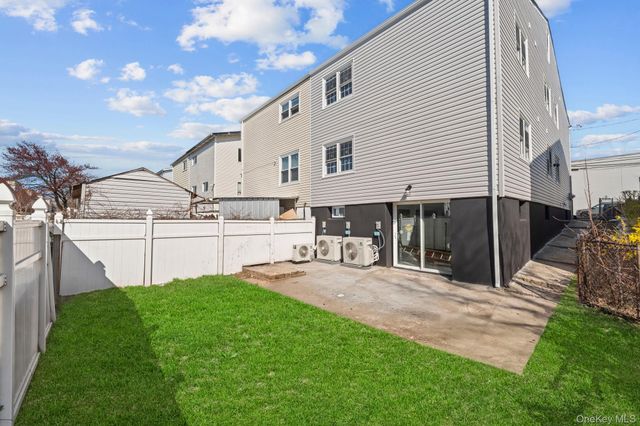 14590 226th Street, Springfield Gardens, NY 11413