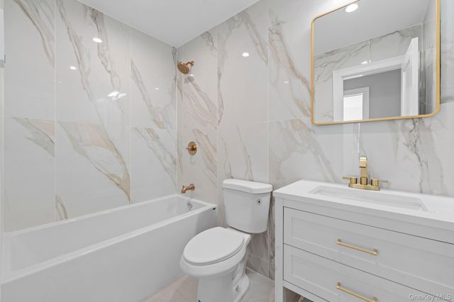 14590 226th Street, Springfield Gardens, NY 11413