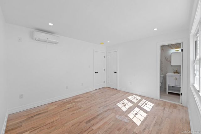 14590 226th Street, Springfield Gardens, NY 11413