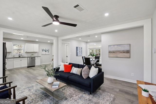 7018 Stephens Drive, Rex, GA 30273