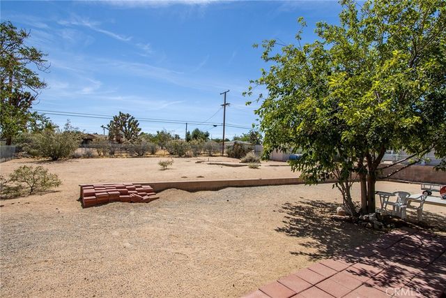 7613 Cherokee, Yucca Valley, CA 92284