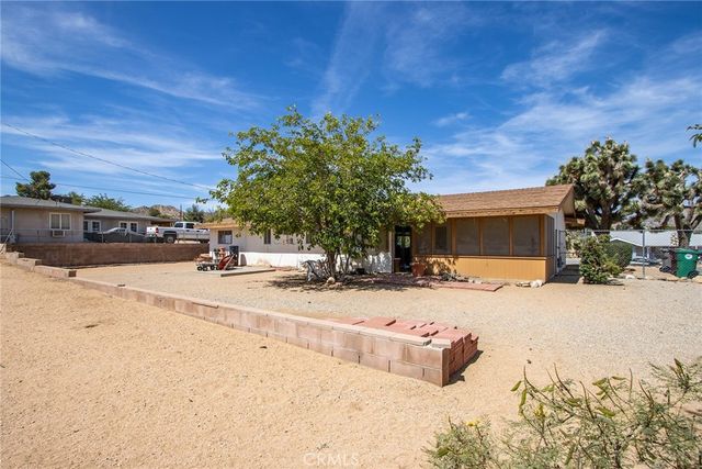 7613 Cherokee, Yucca Valley, CA 92284