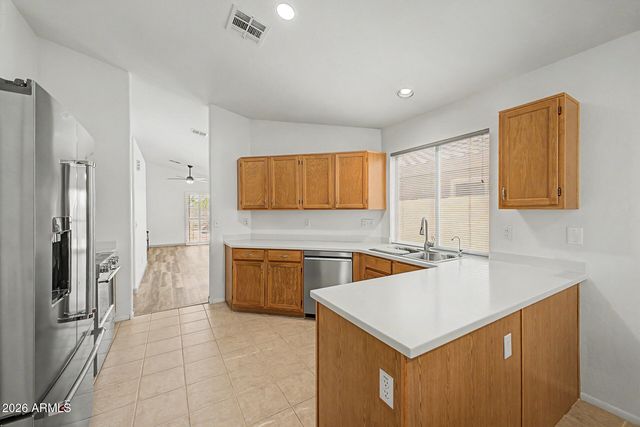 2019 E GLENHAVEN Drive, Phoenix, AZ 85048