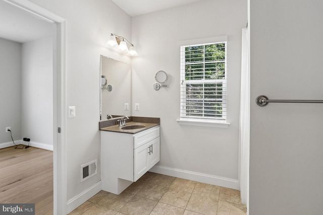4800 CHIEF CHRIS KYLE CT, Riverdale, MD 20737