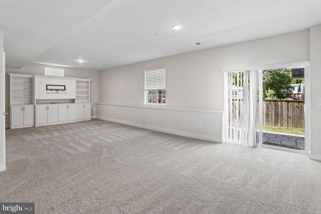 4800 CHIEF CHRIS KYLE CT, Riverdale, MD 20737