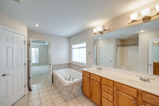 2217 Sunningdale Drive, Lexington, KY 40509