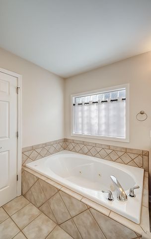 2217 Sunningdale Drive, Lexington, KY 40509