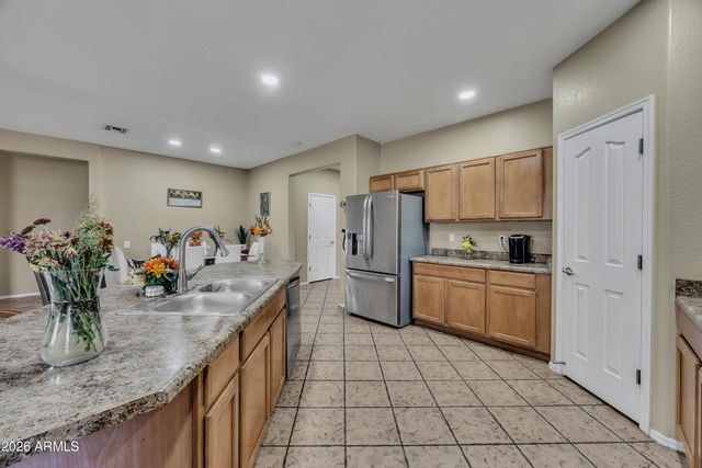 11555 W LINCOLN Street, Avondale, AZ 85323