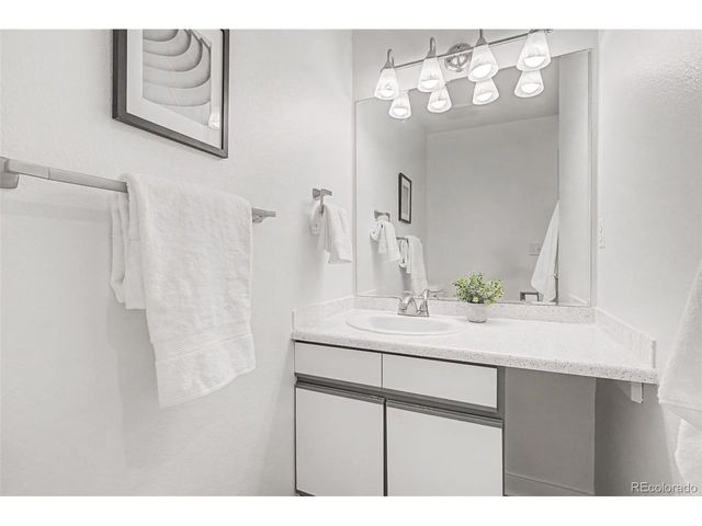 3284 Sentinel Dr, Boulder, CO 80301