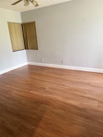 3000 NW 42nd Avenue B201, Coconut Creek, FL 33066
