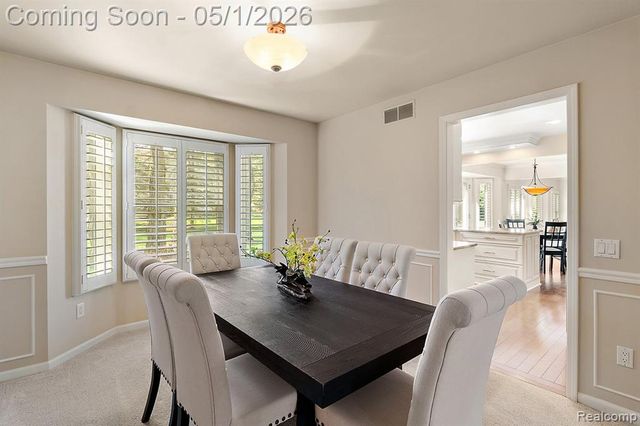 7280 Willow Oak Drive, West Bloomfield, MI 48324
