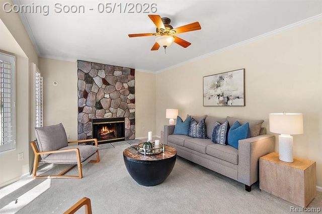7280 Willow Oak Drive, West Bloomfield, MI 48324