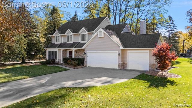 7280 Willow Oak Drive, West Bloomfield, MI 48324