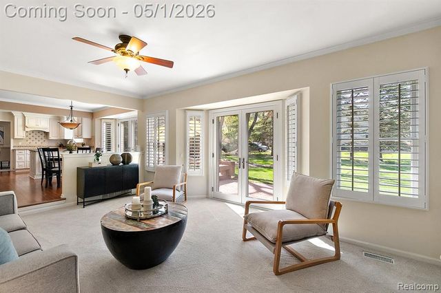 7280 Willow Oak Drive, West Bloomfield, MI 48324