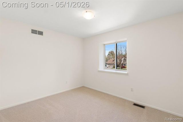 7280 Willow Oak Drive, West Bloomfield, MI 48324
