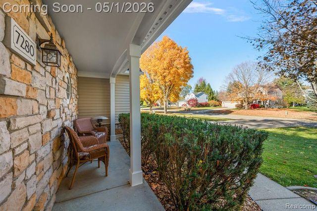 7280 Willow Oak Drive, West Bloomfield, MI 48324