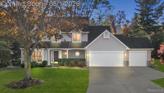 7280 Willow Oak Drive, West Bloomfield, MI 48324