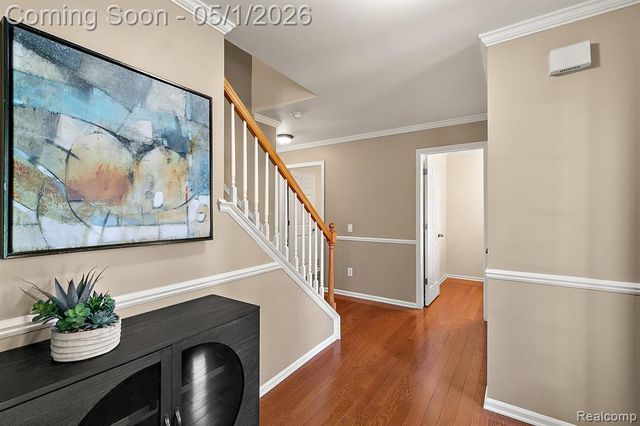 7280 Willow Oak Drive, West Bloomfield, MI 48324