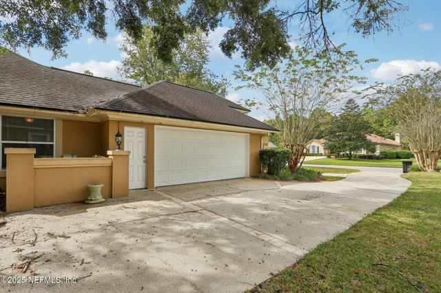2674 COUNTRY CLUB Boulevard, Orange Park, FL 32073