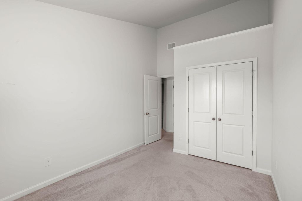 Image 18 of property listing at 690 Hilchot Drive, Summerville, SC 29486