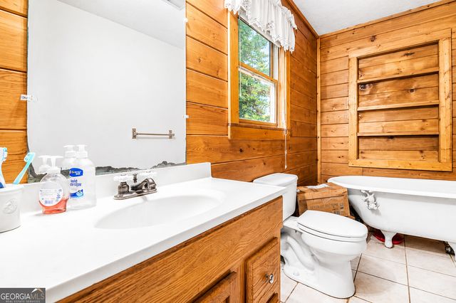 78 Pine Drive, Tallapoosa, GA 30176