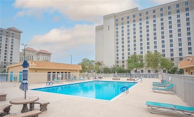 205 East Harmon Avenue 212, Las Vegas, NV 89169