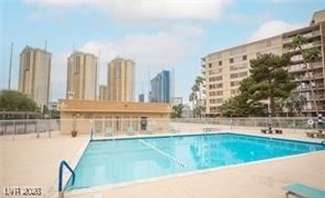 205 East Harmon Avenue 212, Las Vegas, NV 89169