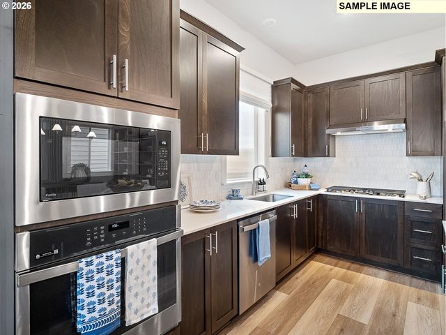 18300 Sw Alderwood Dr, Beaverton, OR 97003