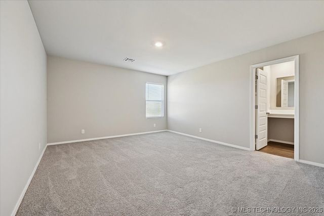 8419 E 162nd Place S, Bixby, OK 74008