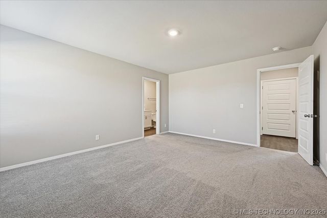 8419 E 162nd Place S, Bixby, OK 74008