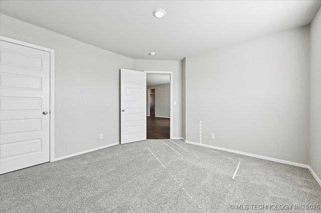 8419 E 162nd Place S, Bixby, OK 74008