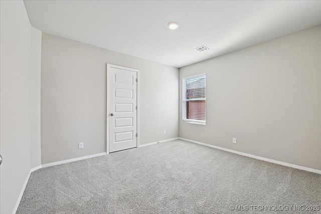 8419 E 162nd Place S, Bixby, OK 74008