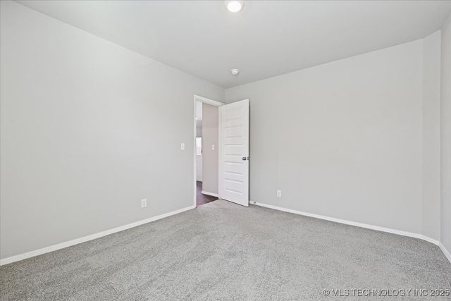 8419 E 162nd Place S, Bixby, OK 74008