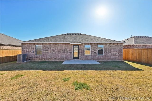 8419 E 162nd Place S, Bixby, OK 74008