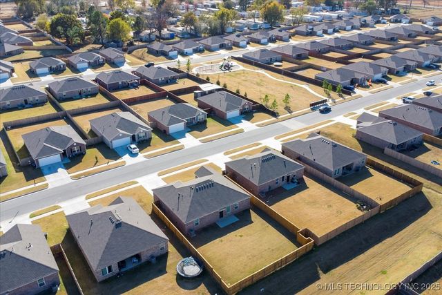 8419 E 162nd Place S, Bixby, OK 74008