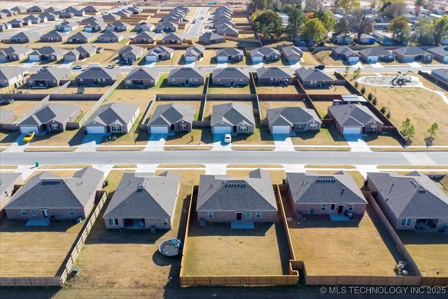 8419 E 162nd Place S, Bixby, OK 74008