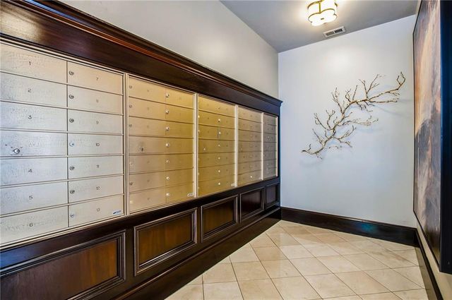 77 Peachtree Place NE 201, Atlanta, GA 30309