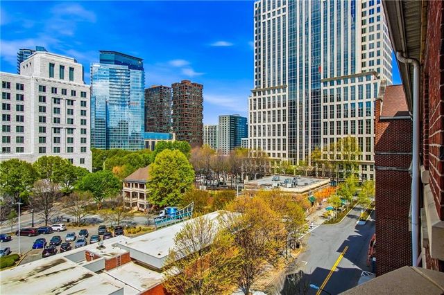 77 Peachtree Place NE 201, Atlanta, GA 30309