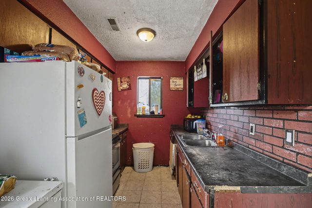 4181 Hancock Drive, Holt, MI 48842