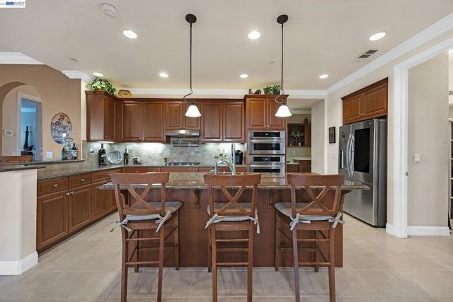 1608 Frascati Way, Brentwood, CA 94513