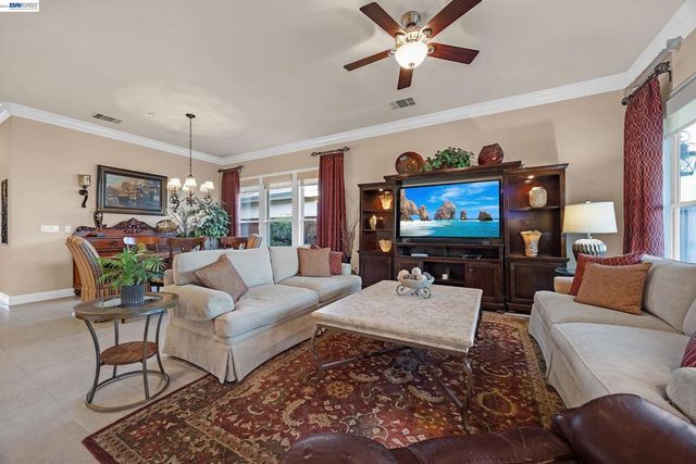 1608 Frascati Way, Brentwood, CA 94513