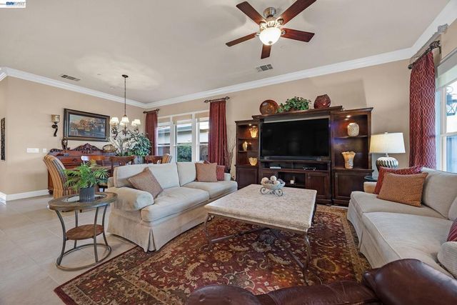 1608 Frascati Way, Brentwood, CA 94513