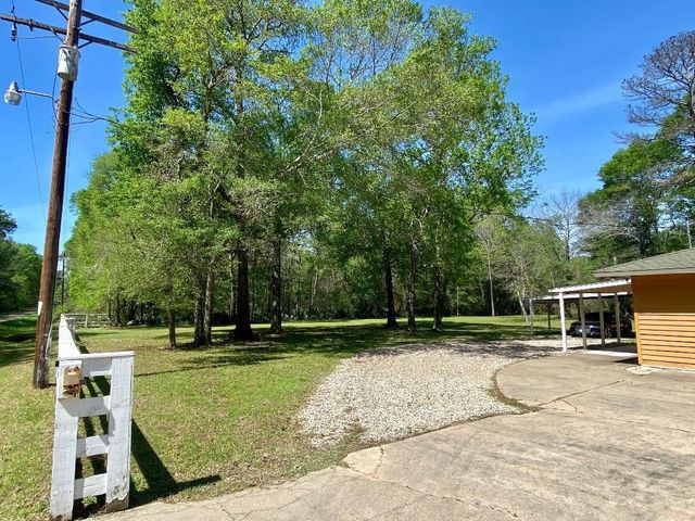 10451 N Essex Drive, Conroe, TX 77302