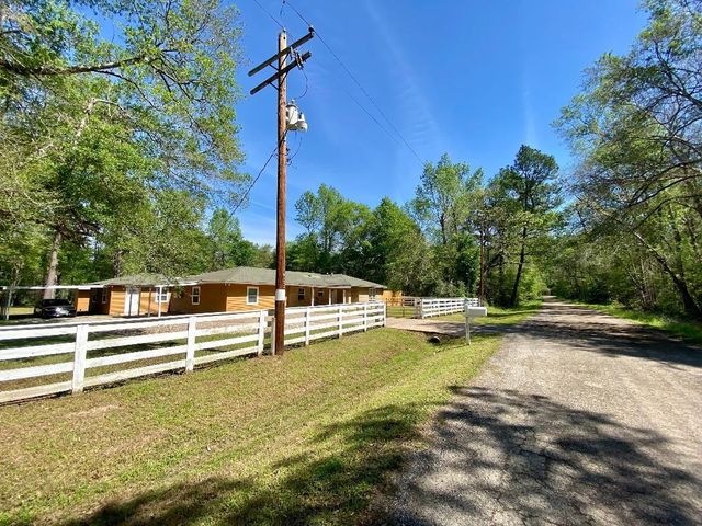 10451 N Essex Drive, Conroe, TX 77302