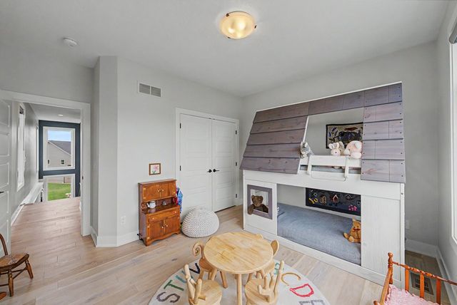 14305 Sutton Drive, Urbandale, IA 50323