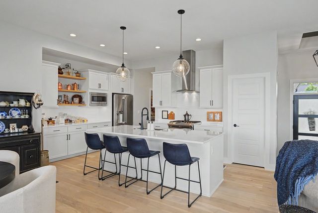 14305 Sutton Drive, Urbandale, IA 50323