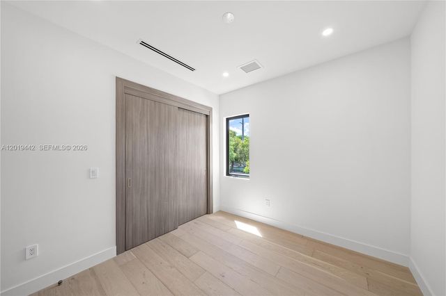 280 NW 47th St, Miami, FL 33127